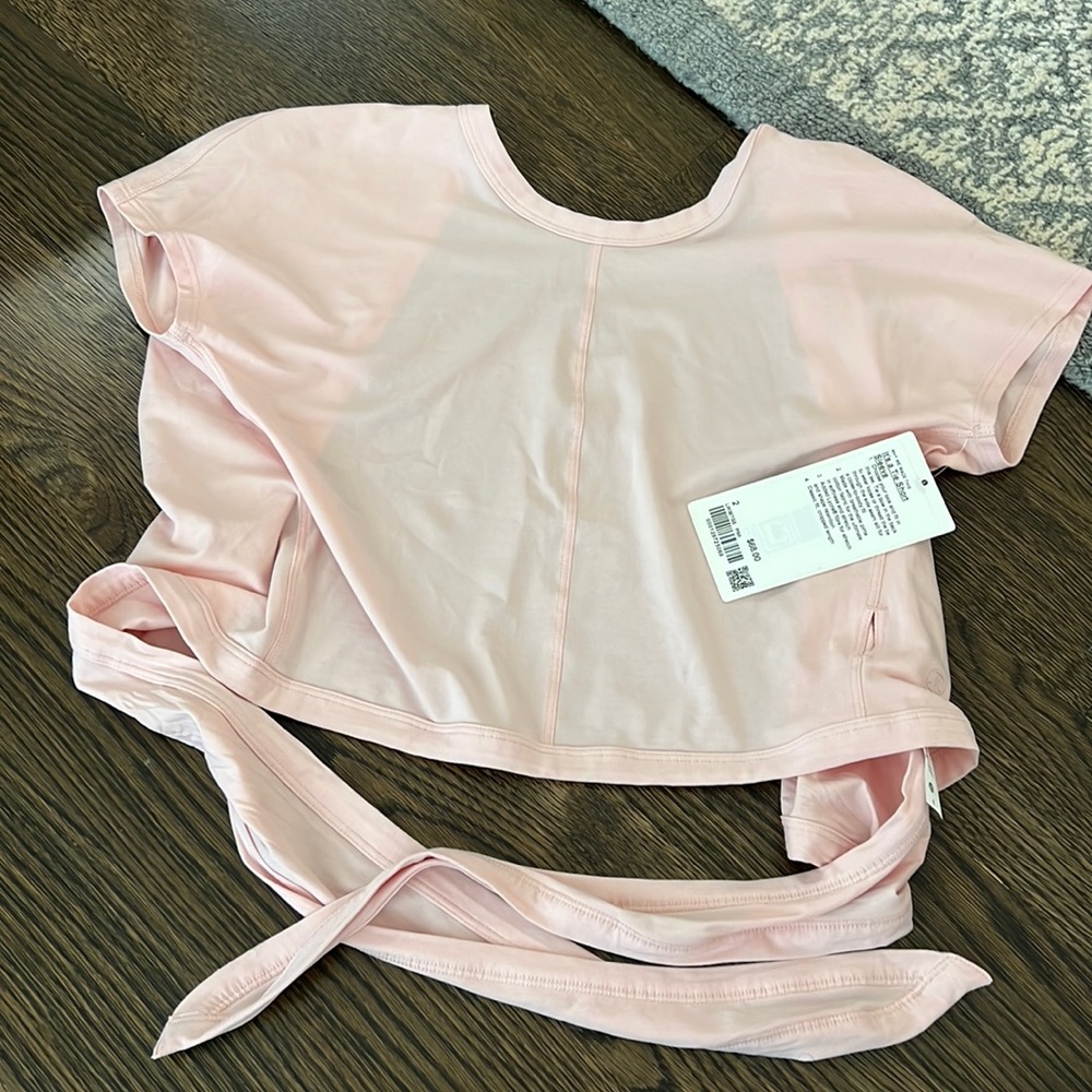 Lululemon Women’s It’s a Tie Short Sleeve Top Tee - Size 2 (NWT)